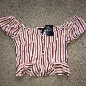NWT!!!! Striped cropped button down top!